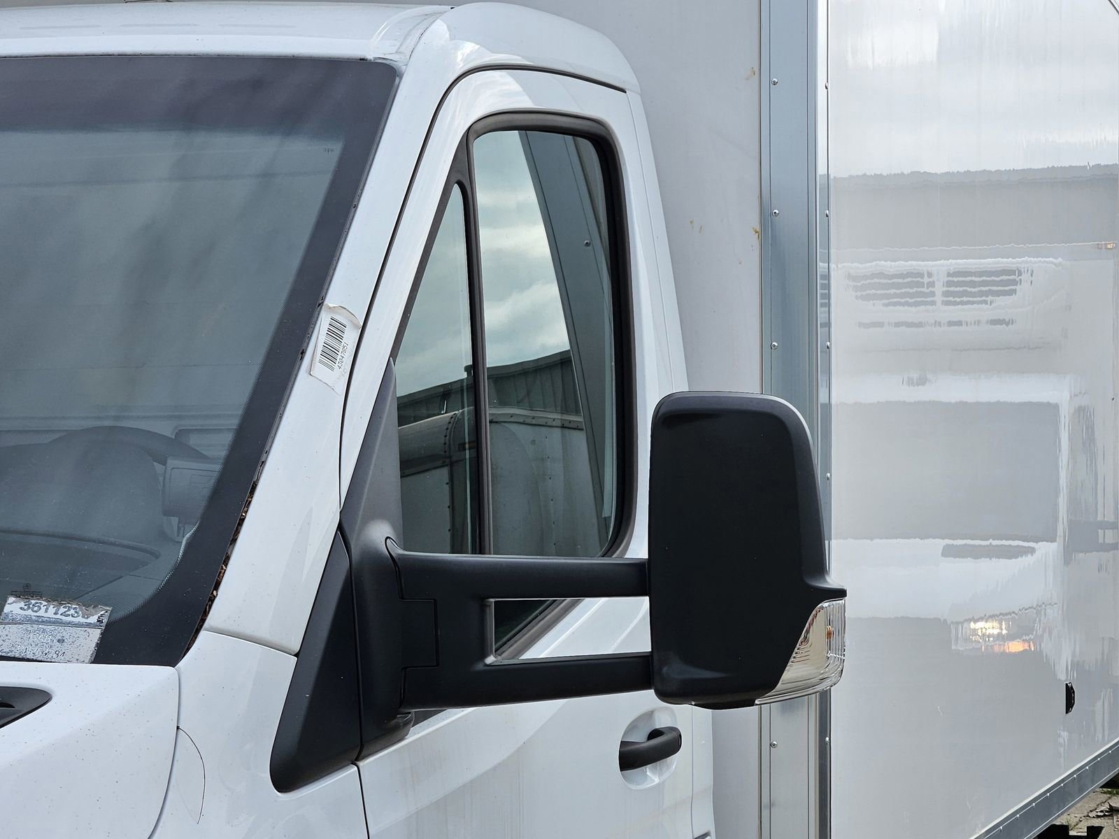 Used 2023 Mercedes-Benz Sprinter 3500 image 8