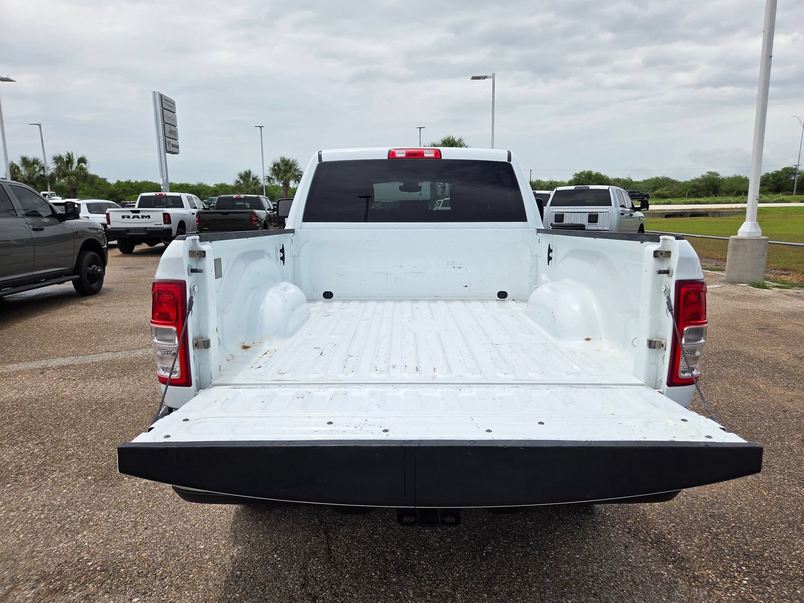Used 2023 RAM 2500 Big Horn w/ Level 1 Equipment Group AWD/4WD image 30