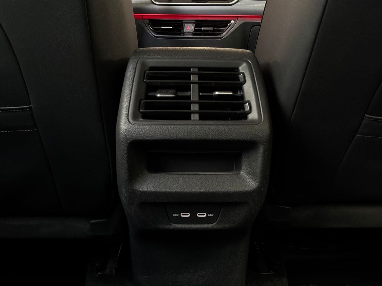 Used 2026 Volkswagen Tiguan SE FWD image 13