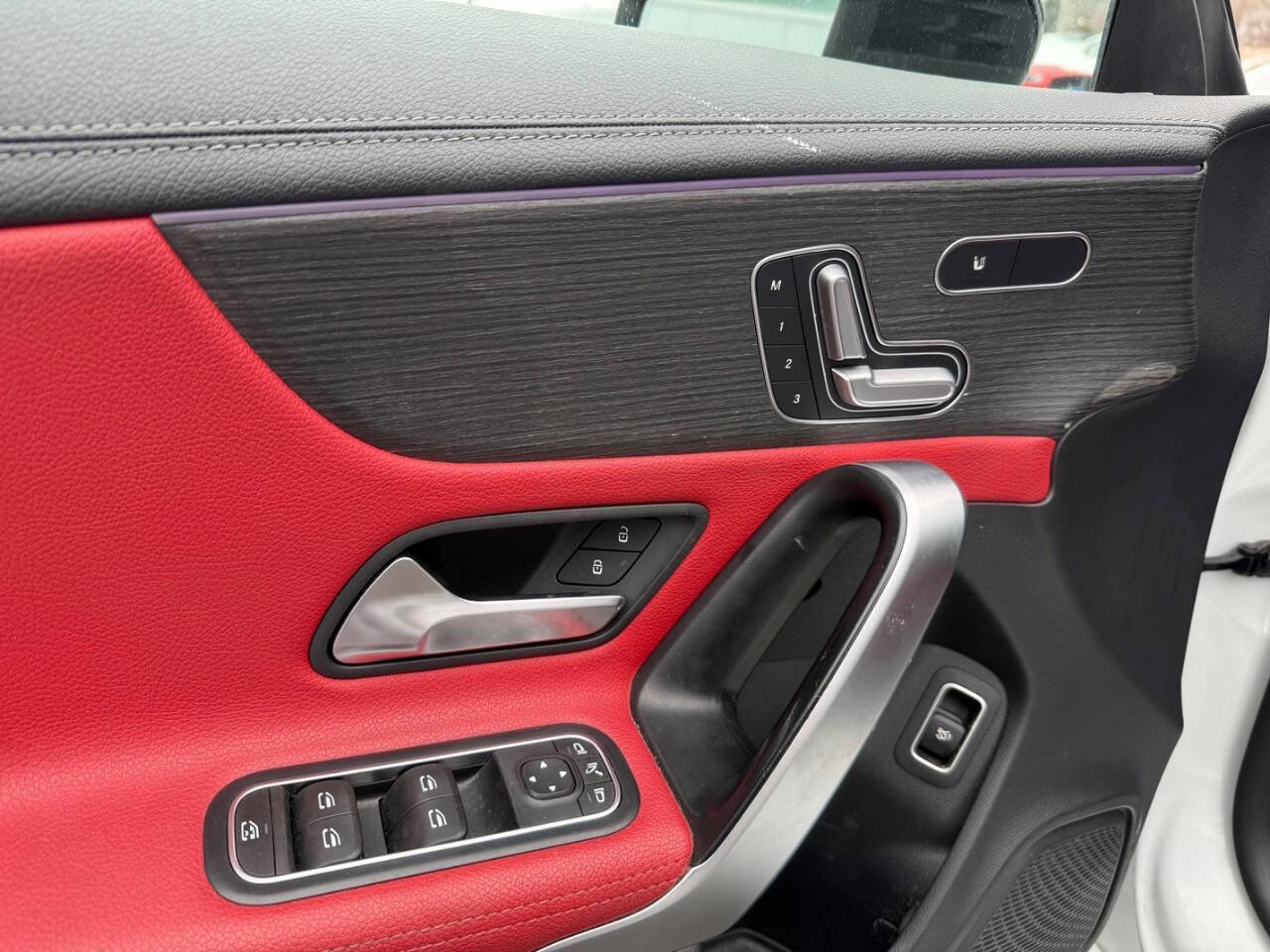 Used 2021 Mercedes-Benz CLA 250 4MATIC image 13