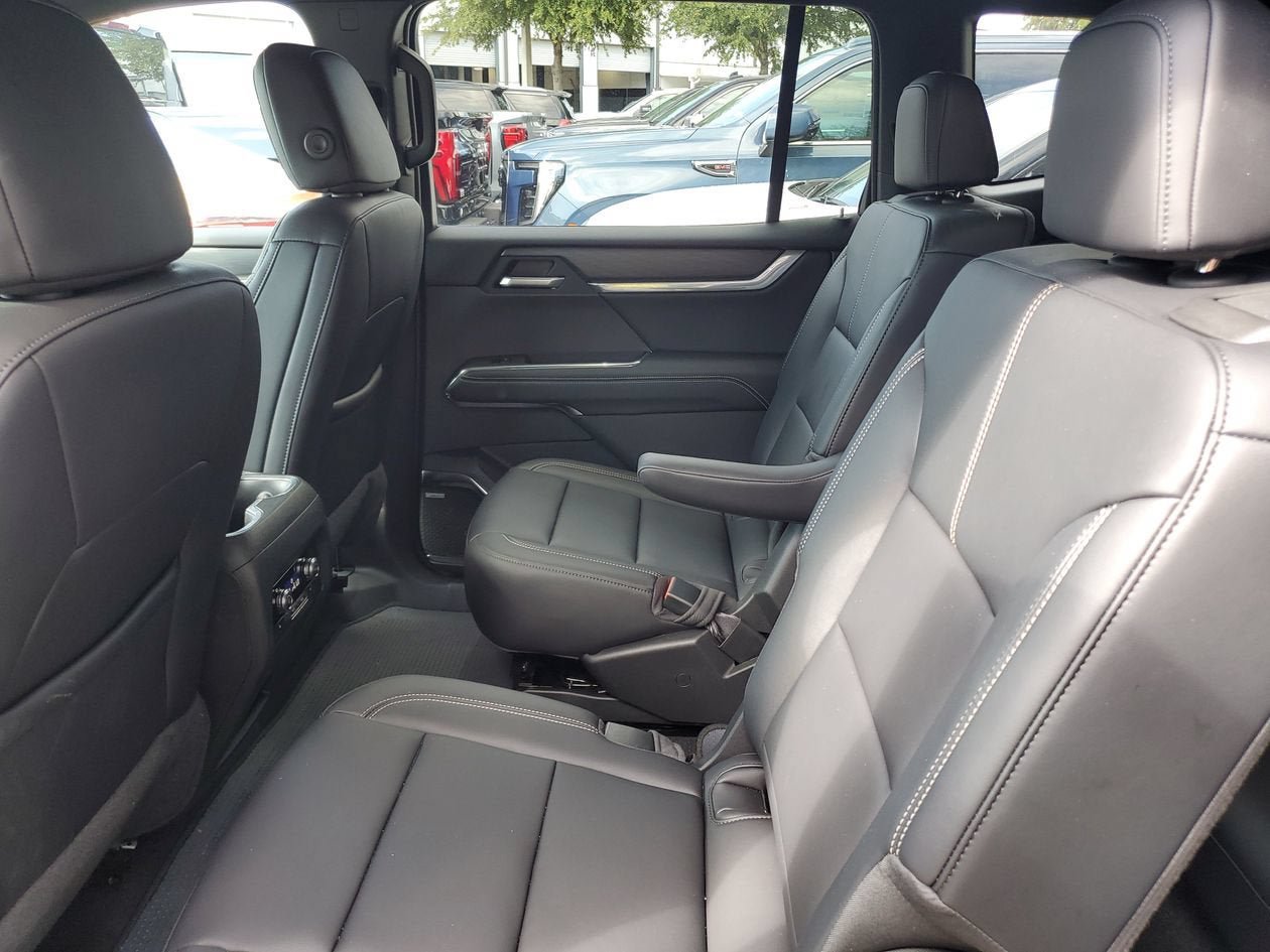 New 2026 GMC Acadia Elevation w/ Elevation Premium Package FWD image 11