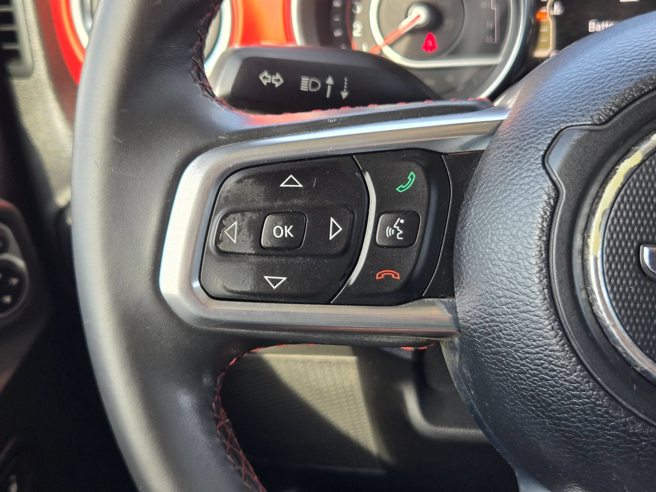 Used 2018 Jeep Wrangler Unlimited Rubicon AWD/4WD image 12