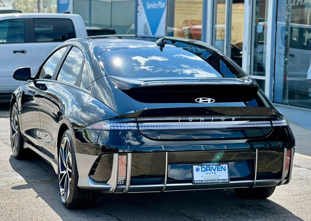 Used 2024 Hyundai Ioniq 6 SEL AWD/4WD image 3