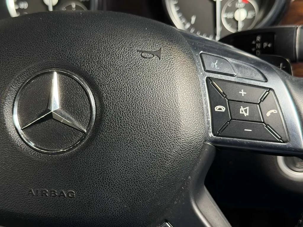 Used 2013 Mercedes-Benz ML 350 BlueTEC 4MATIC image 32