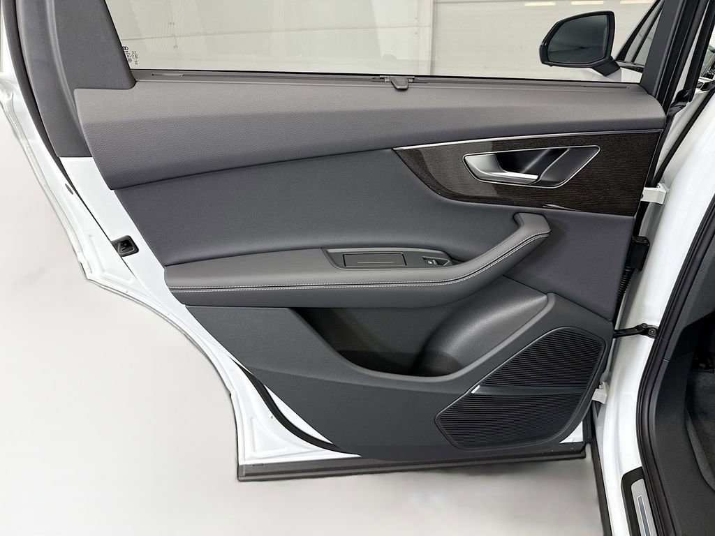 New 2026 Audi Q7 3.0T Premium Plus image 27