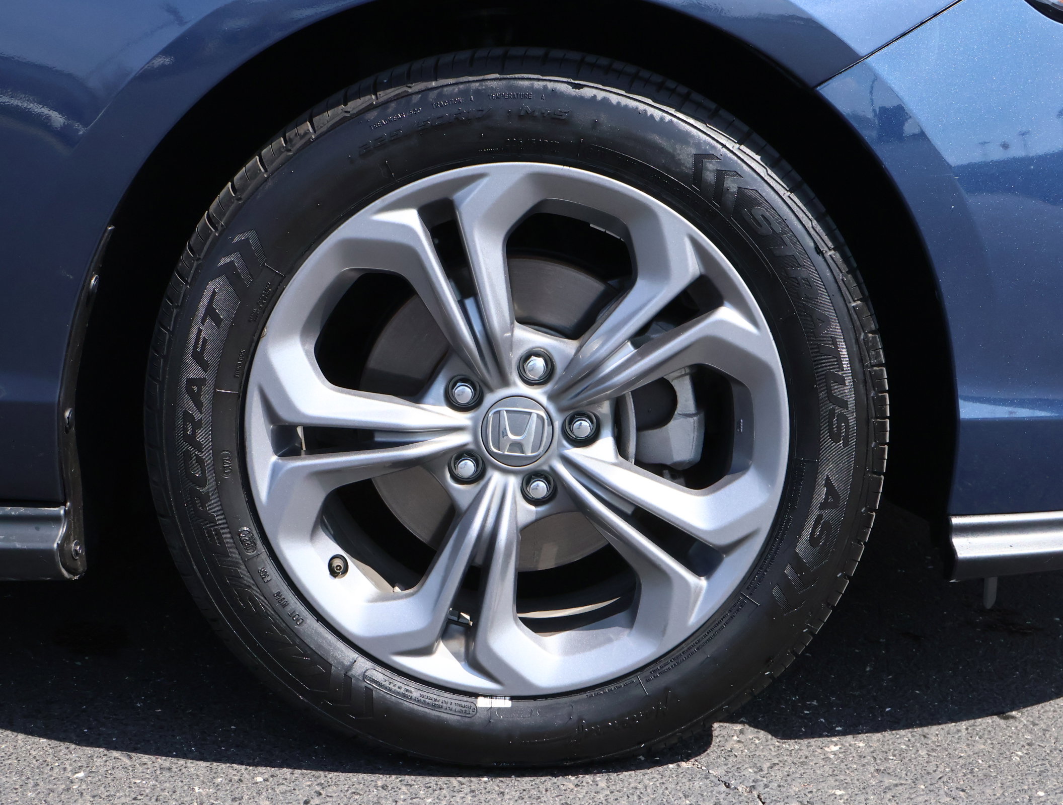 Used 2024 Honda Accord EX image 23