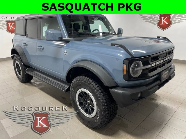 New 2025 Ford Bronco Outer Banks w/ Sasquatch Package