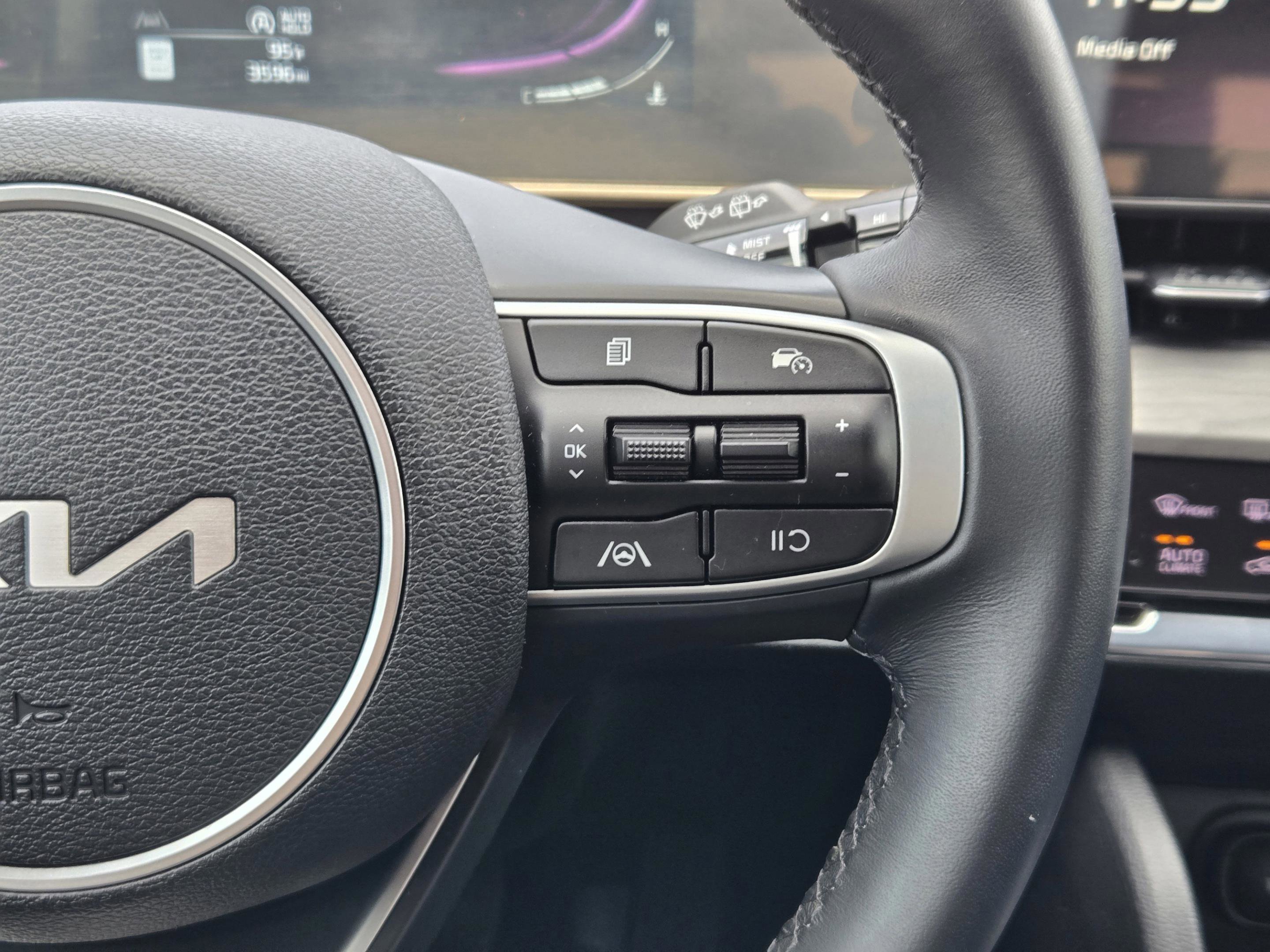 Used 2024 Kia Sportage X-Line w/ X-Line Premium Package AWD/4WD image 26