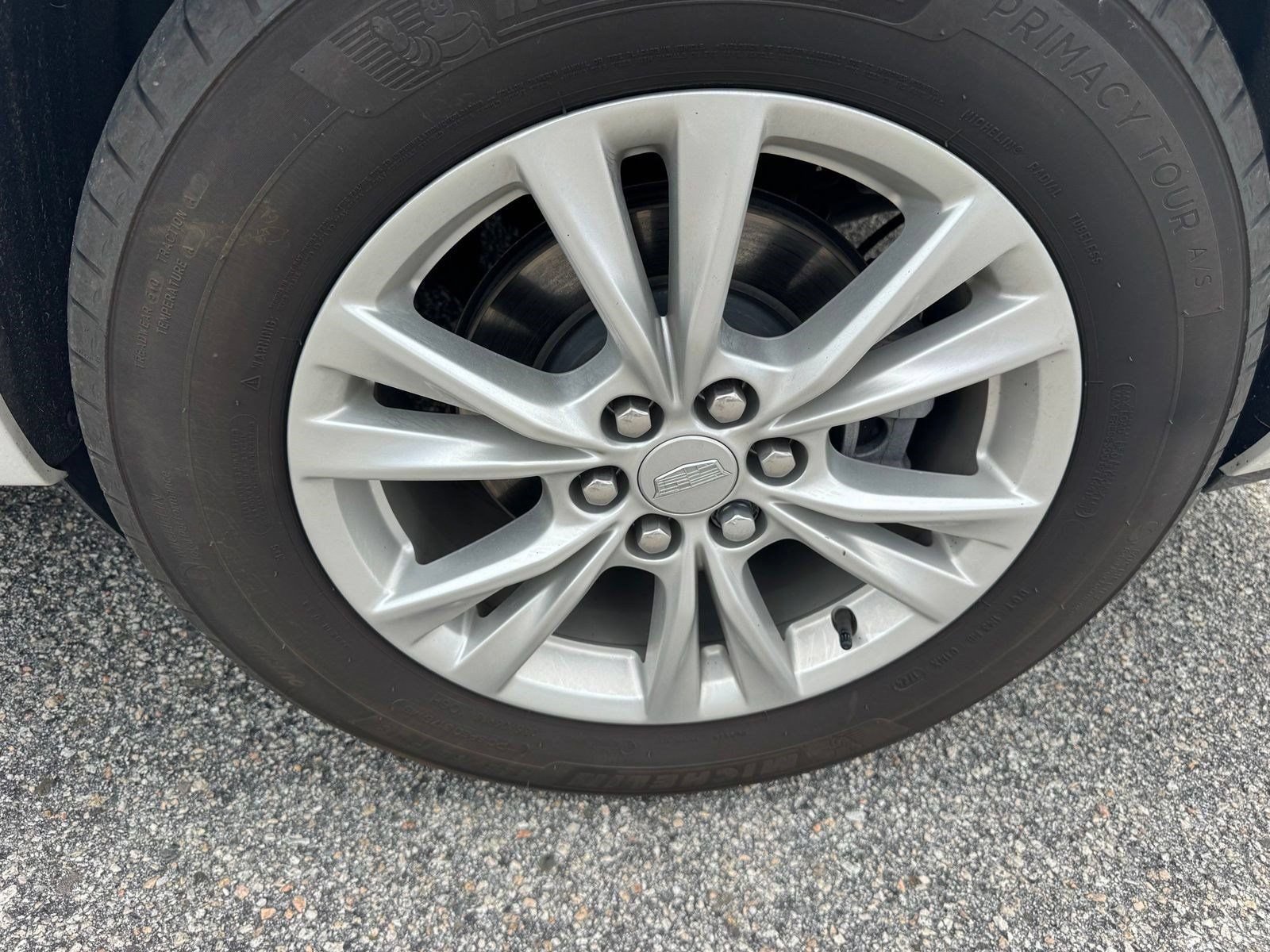 Certified 2024 Cadillac XT6 Luxury w/ LPO, Floor Liner Package AWD/4WD image 30