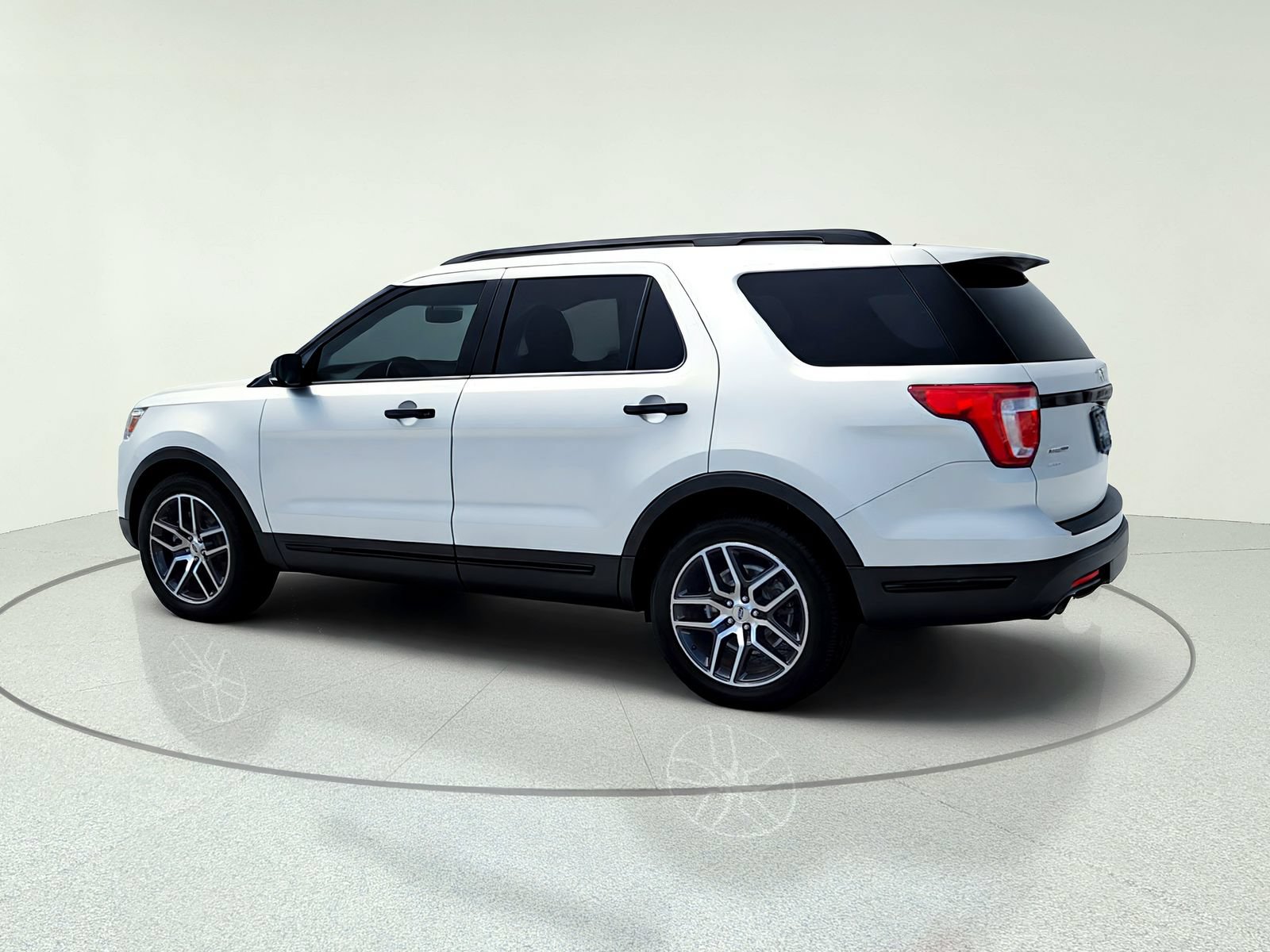 Used 2019 Ford Explorer Sport AWD/4WD image 5