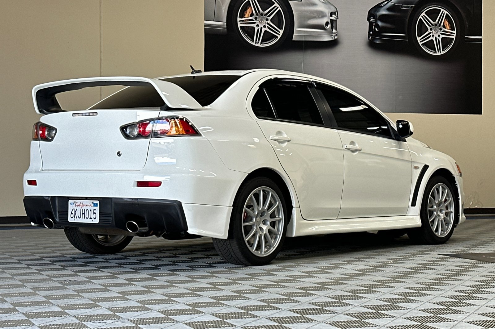Used 2010 Mitsubishi Lancer Evolution GSR image 4