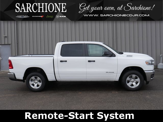 New 2026 RAM 1500 4x4 Crew Cab