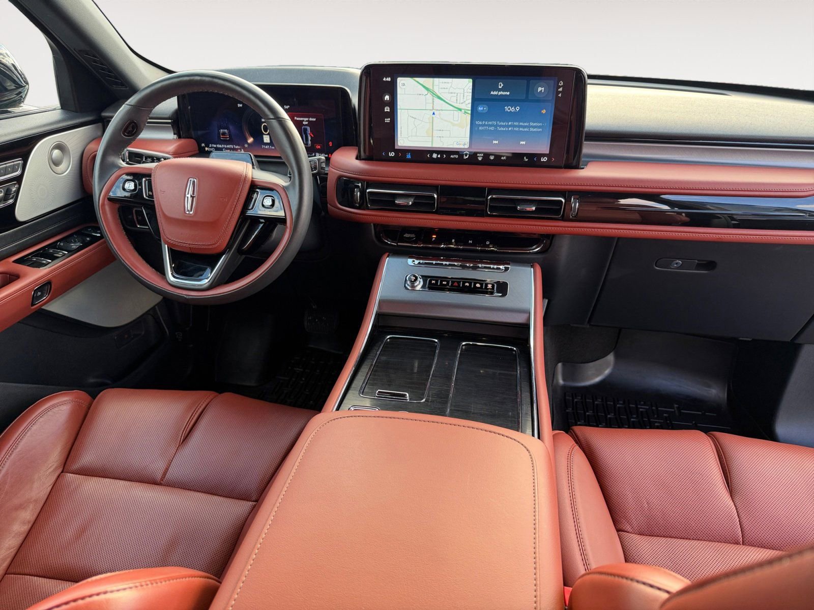 Used 2025 Lincoln Aviator Reserve w/ Equipment Group 201A image 10