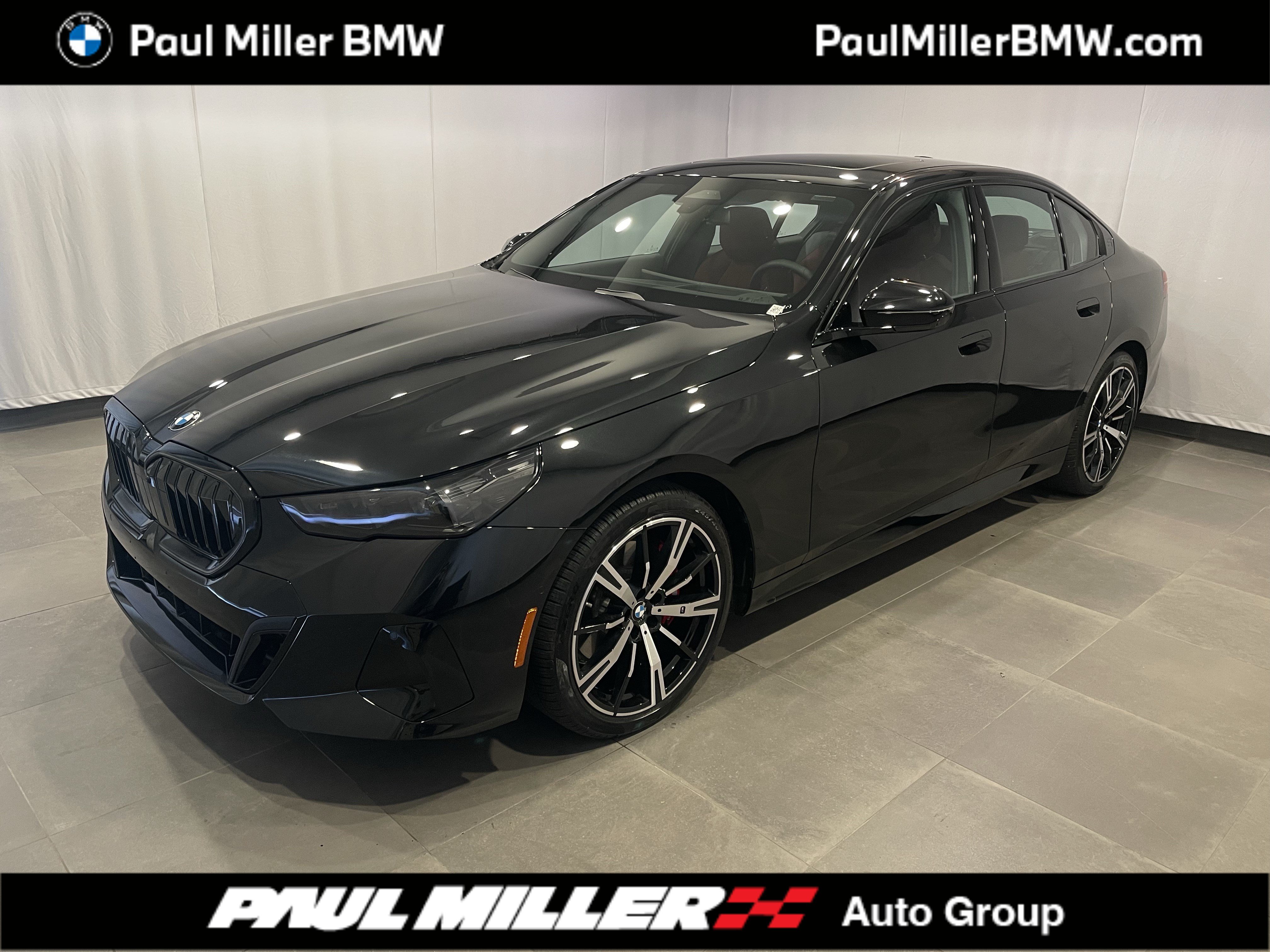 Used 2026 BMW 530i xDrive w/ M Sport Package AWD/4WD image 1