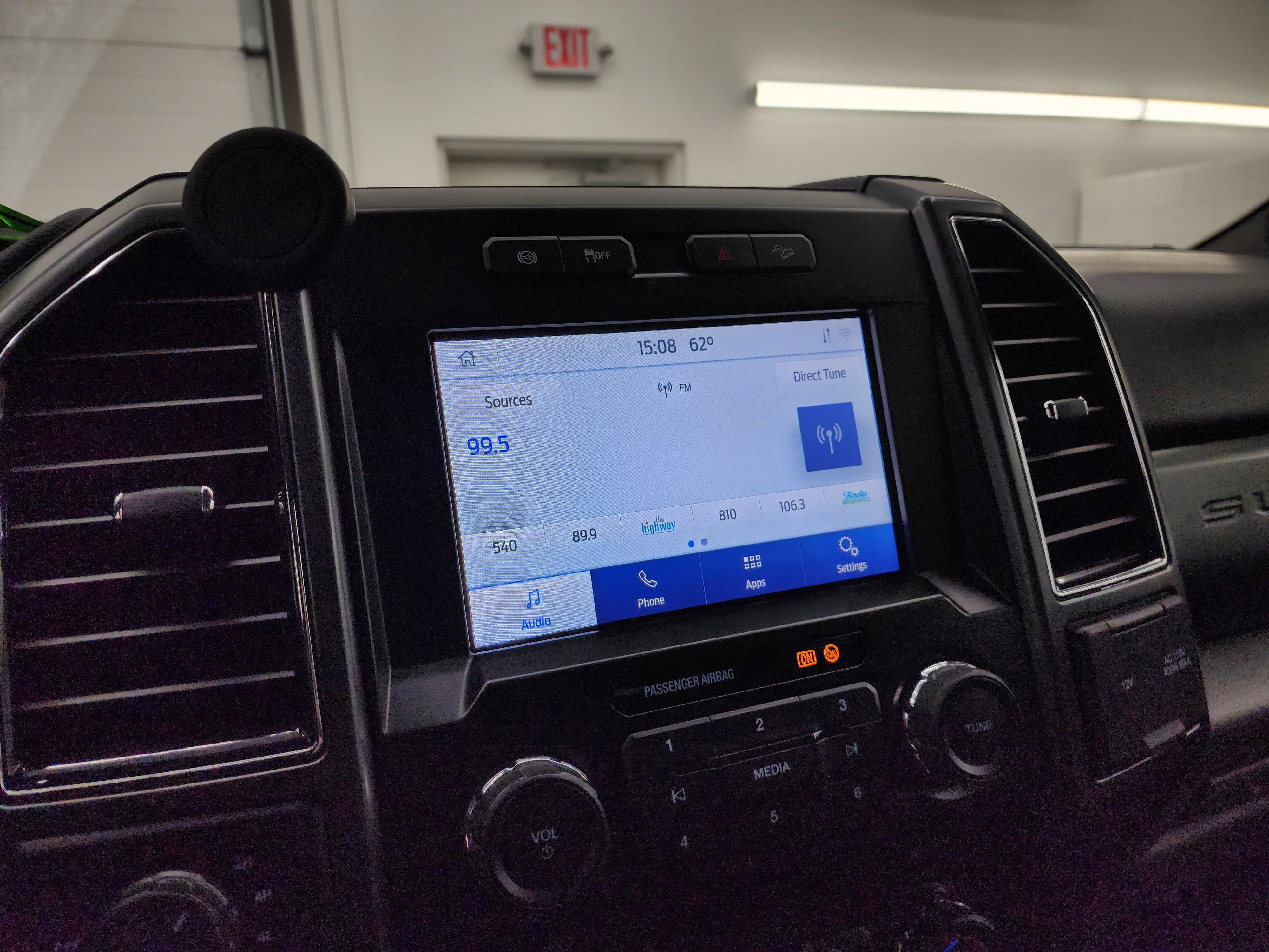 Used 2022 Ford F250 XLT w/ Black Appearance Package image 11