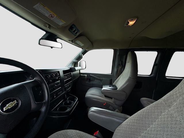 Used 2020 Chevrolet Express 3500 LT w/ LT Preferred Equipment Group image 18