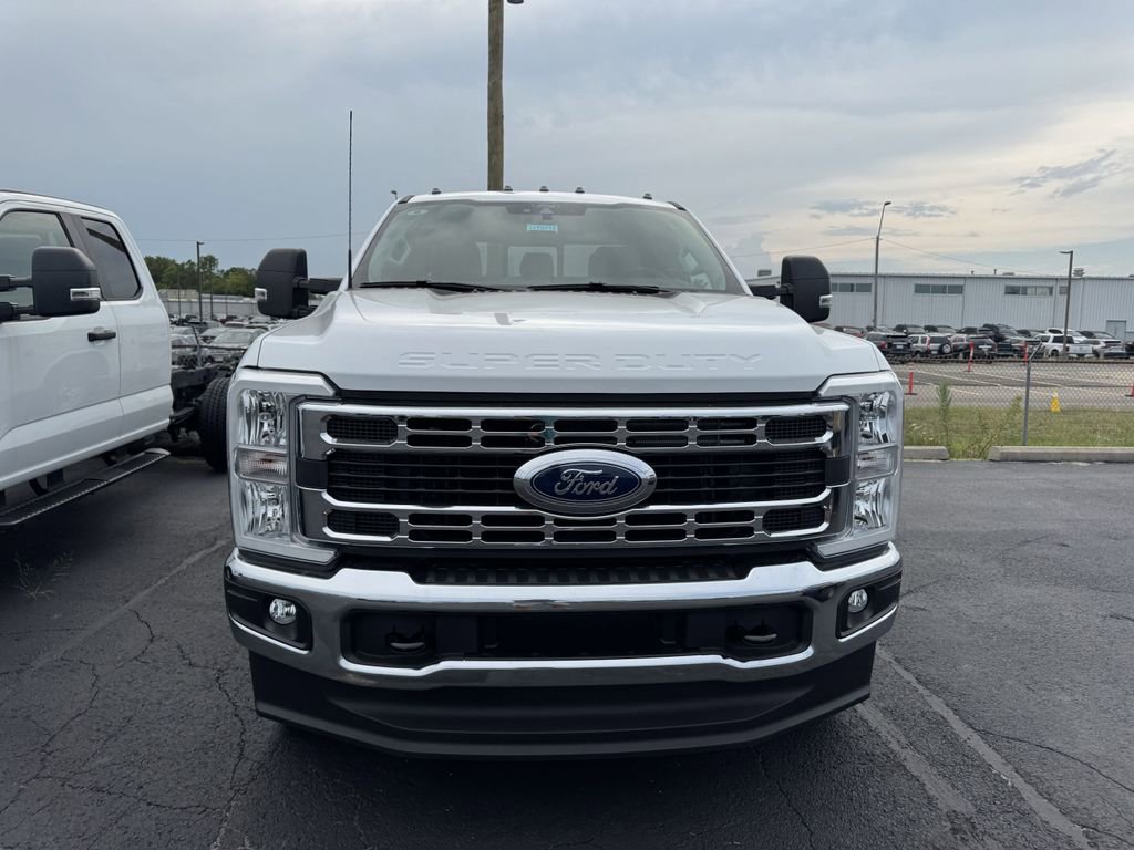 New 2025 Ford F350 XL w/ XL Chrome Package image 26