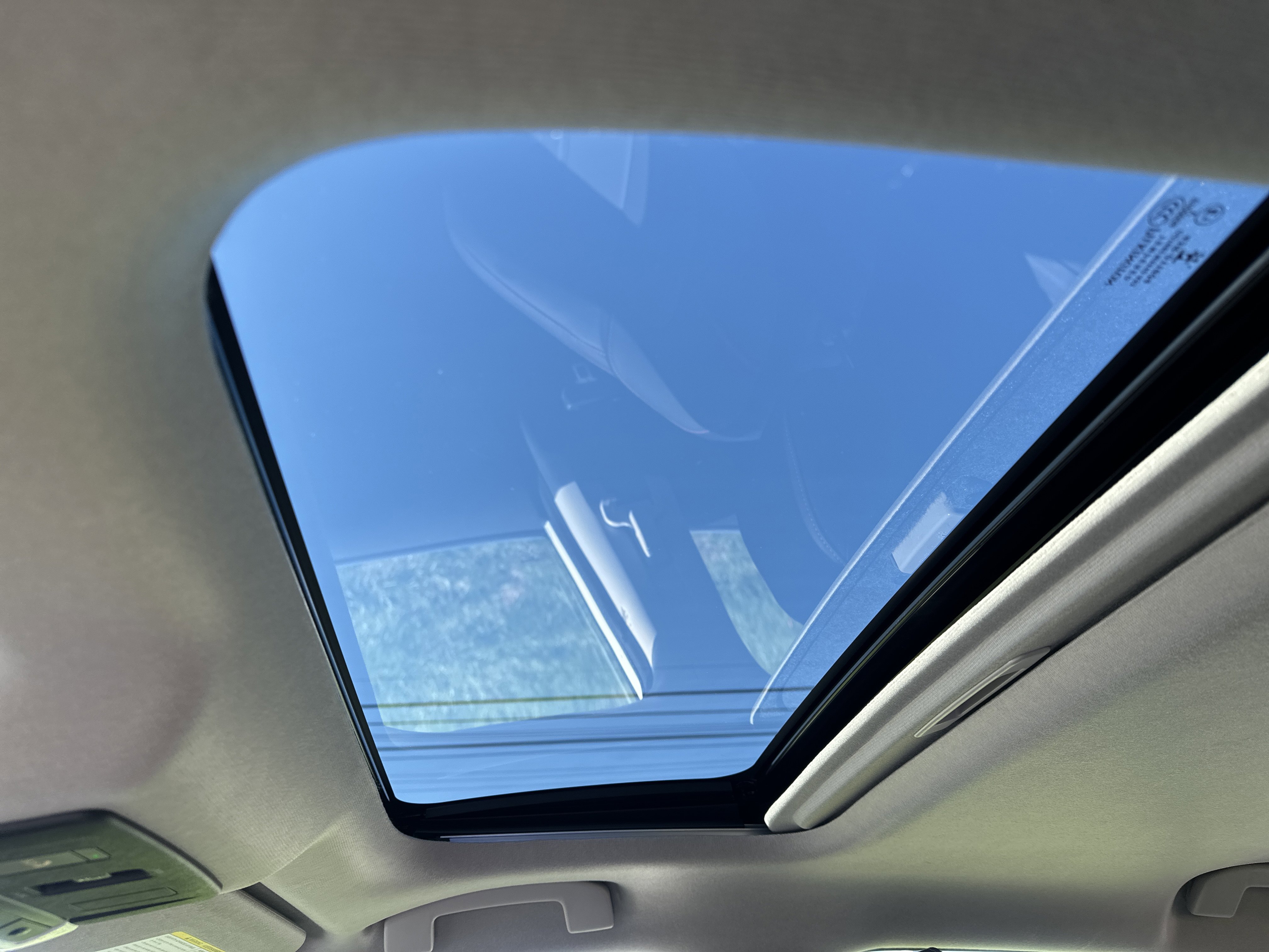 New 2025 Nissan Sentra SR image 6