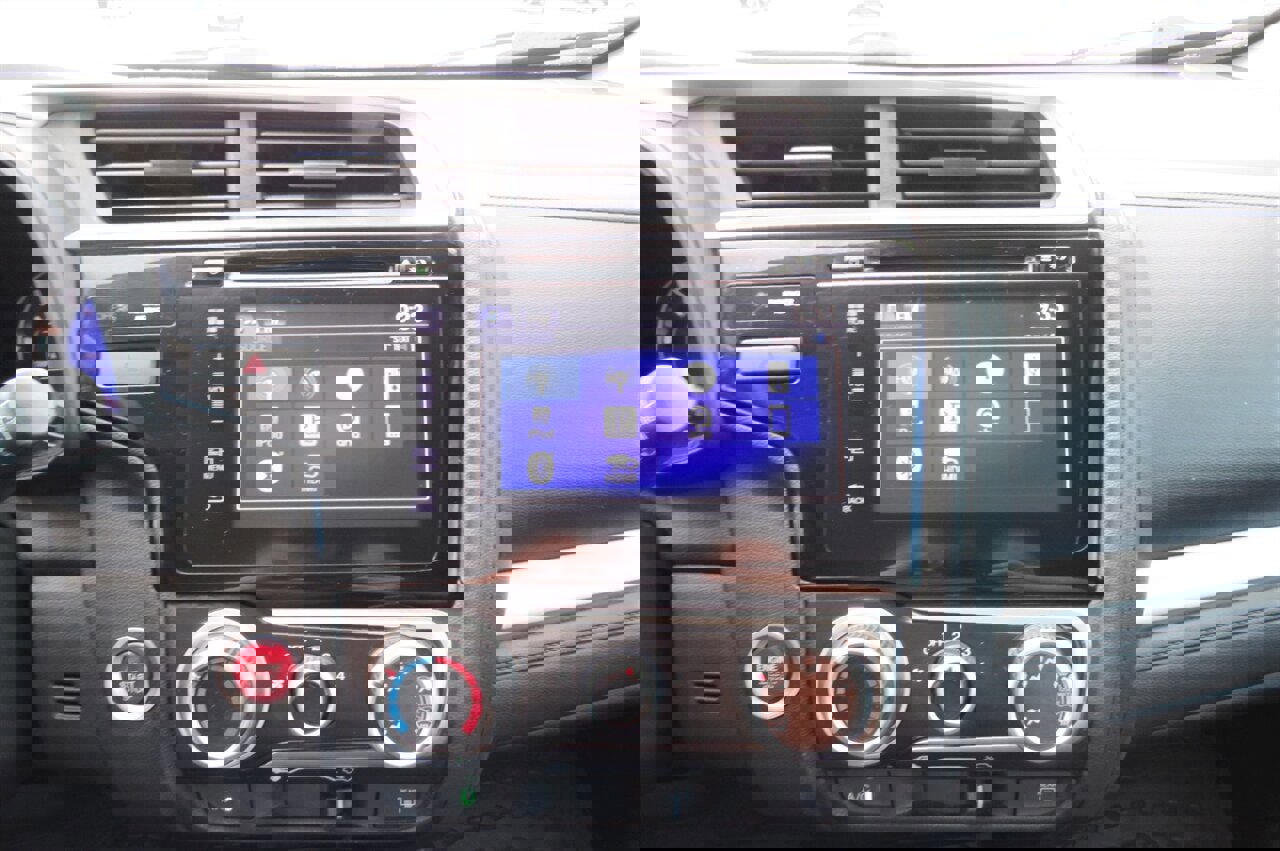 Used 2015 Honda Fit EX image 16