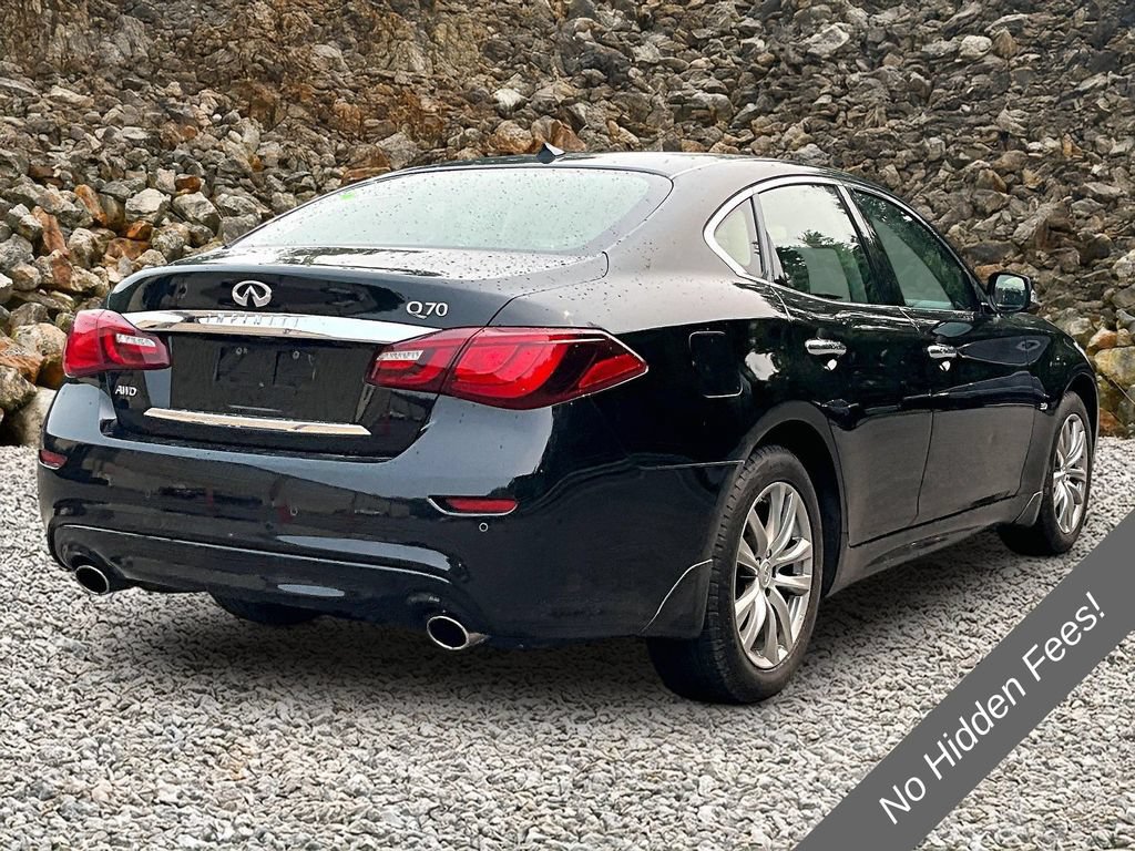 Used 2019 INFINITI Q70 Luxe AWD/4WD image 2
