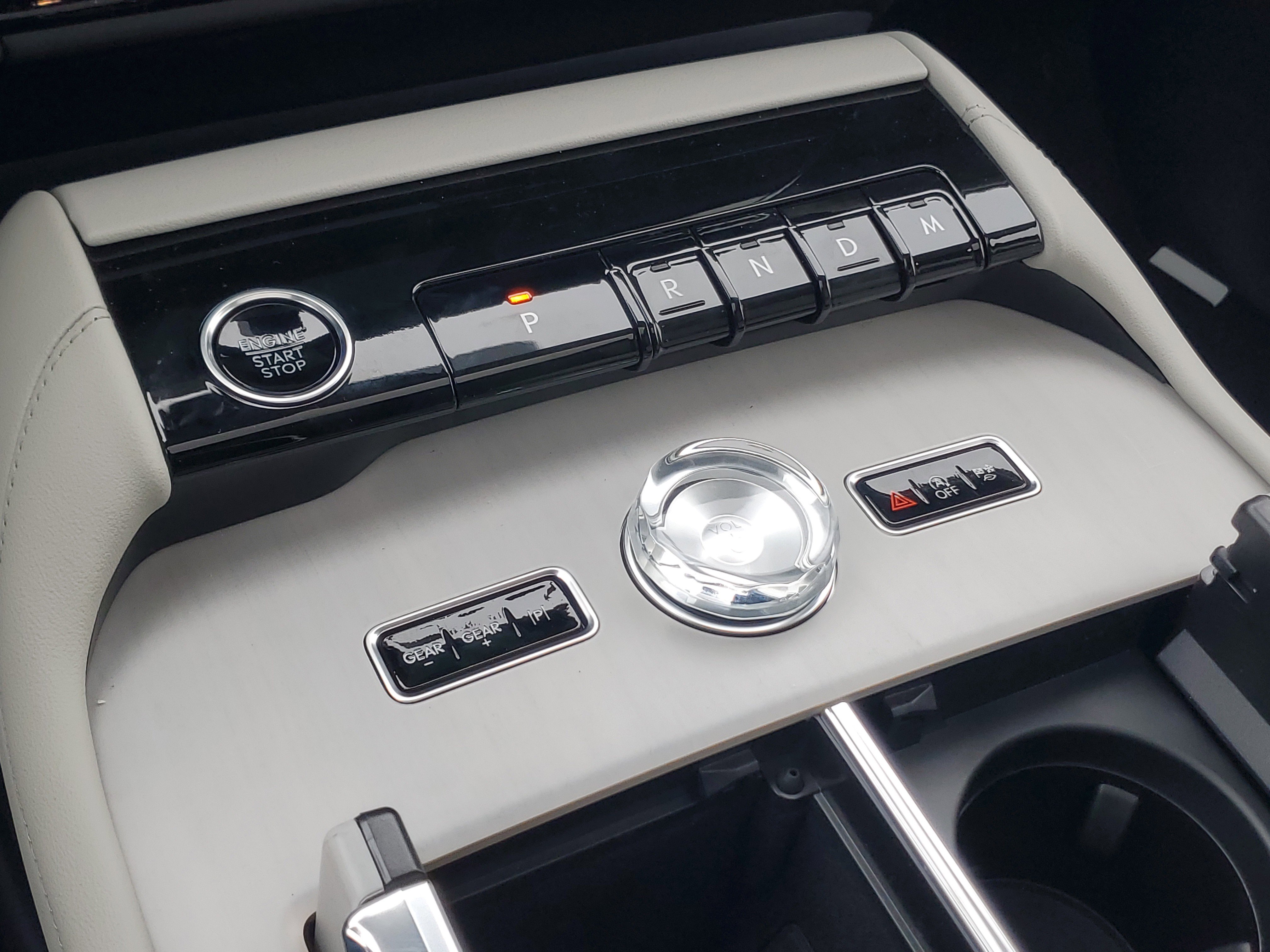 New 2026 Lincoln Navigator L Reserve AWD/4WD image 25