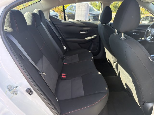 Certified 2025 Nissan Sentra SR FWD image 17