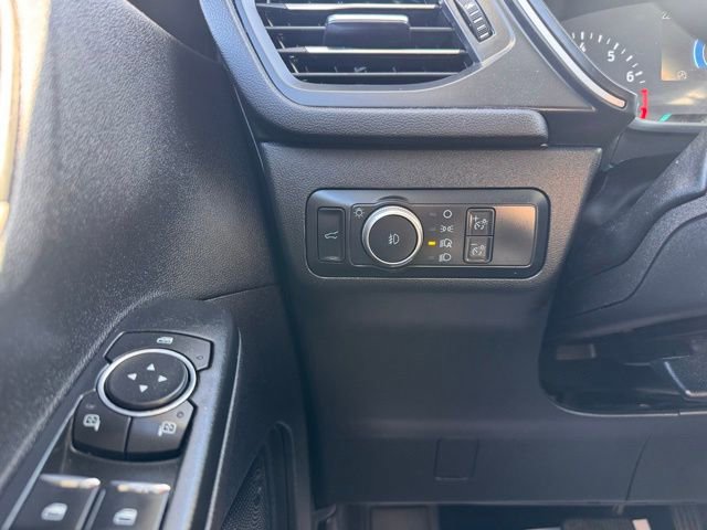 Used 2022 Ford Escape SEL AWD/4WD image 16