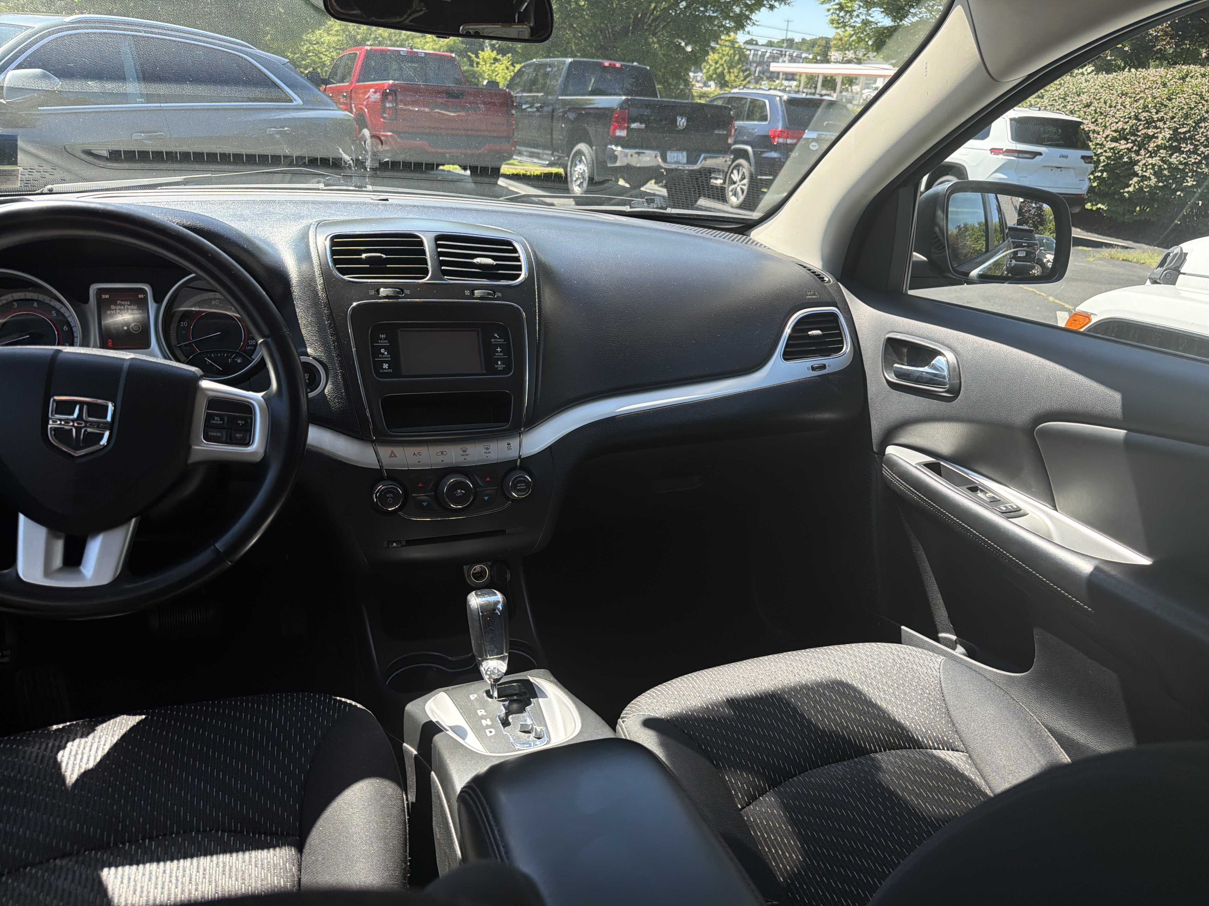 Used 2016 Dodge Journey SE w/ Flexible Seating Group FWD image 10
