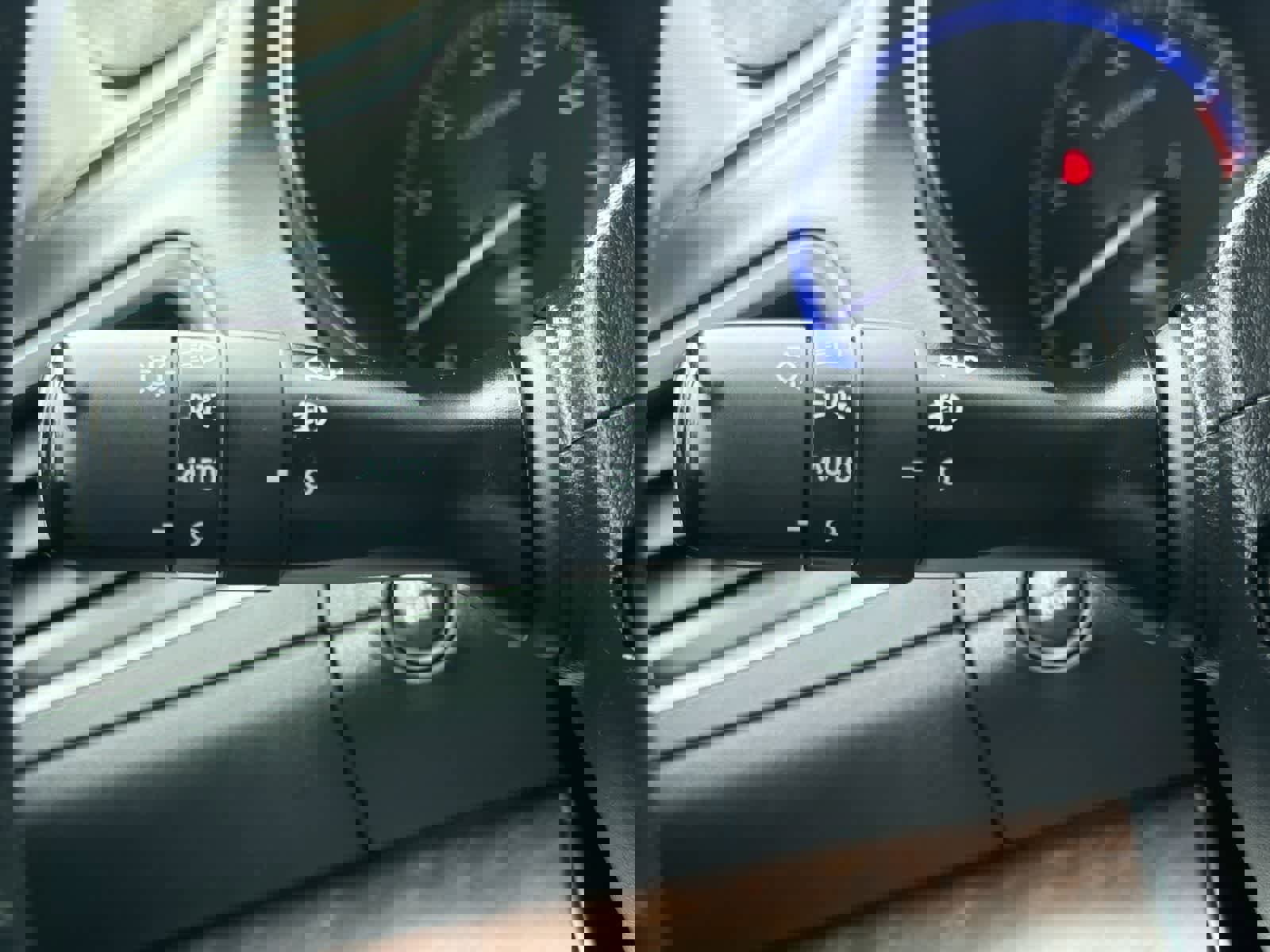 Used 2017 Subaru Outback 3.6R Limited image 28