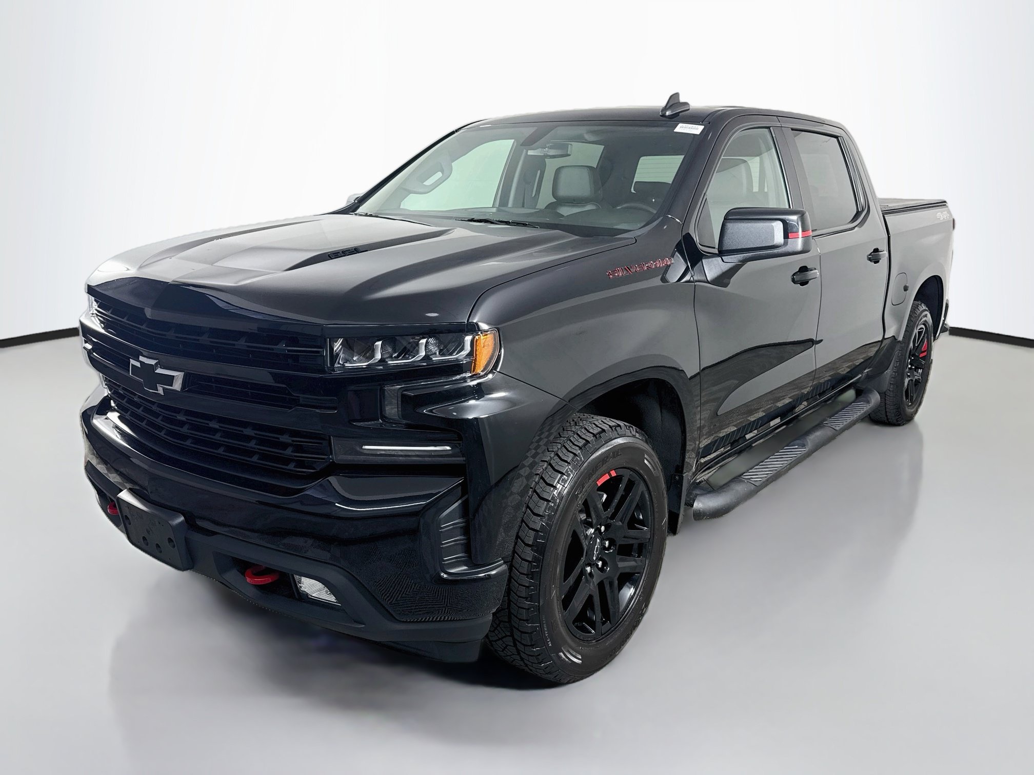 Used 2021 Chevrolet Silverado 1500 RST w/ Redline Edition AWD/4WD image 4
