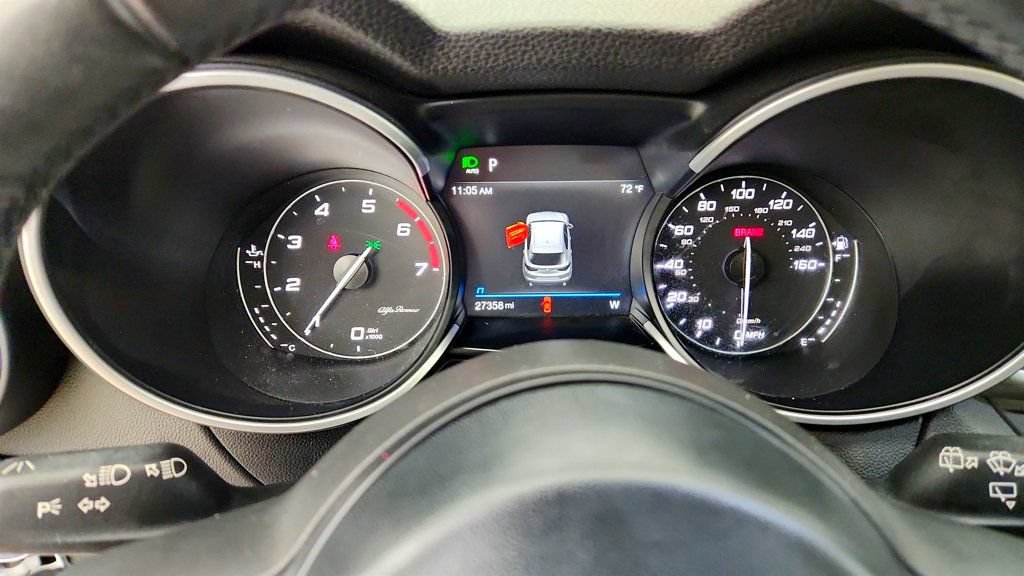 Used 2023 Alfa Romeo Stelvio Ti AWD/4WD image 14