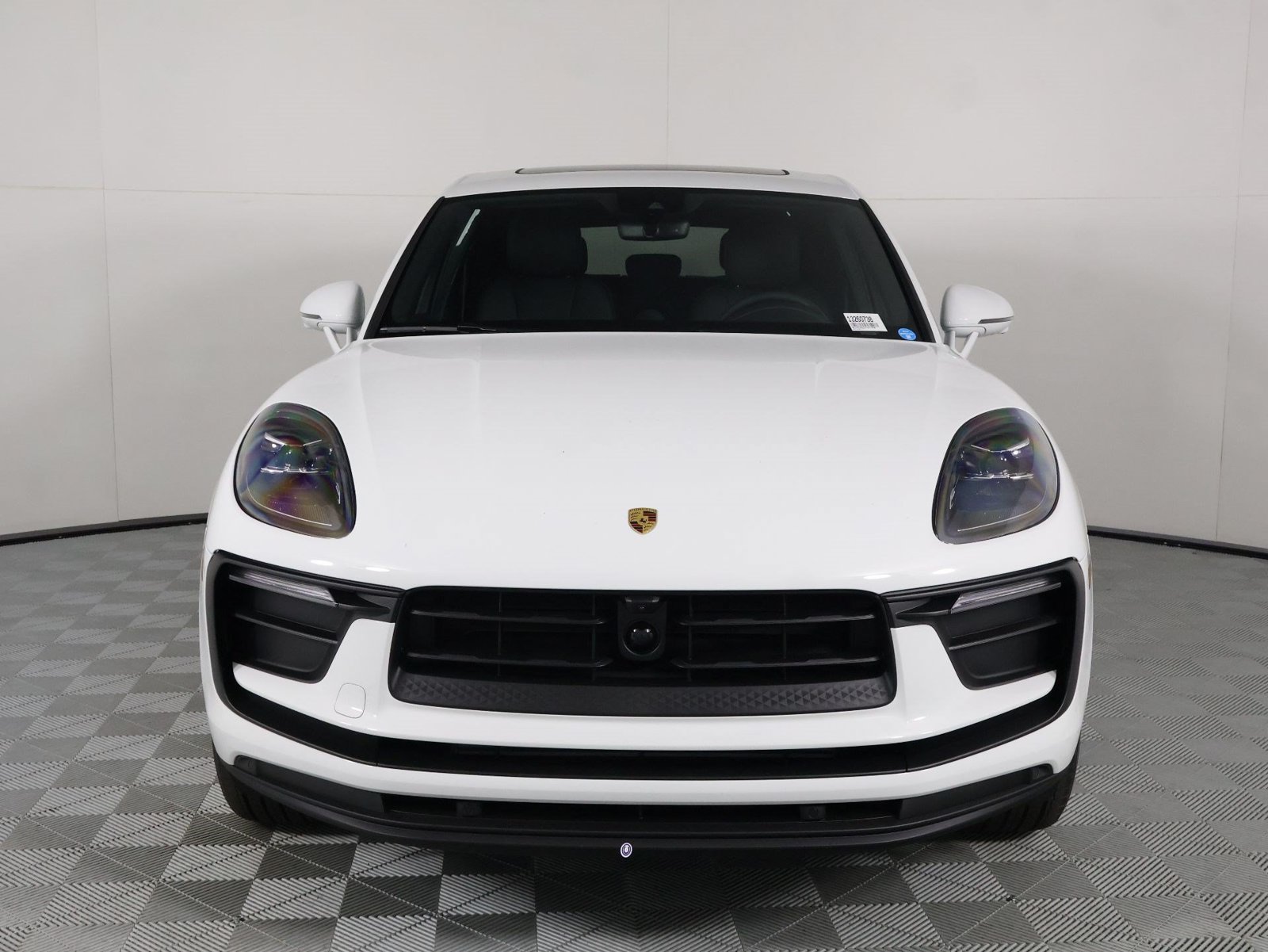 New 2026 Porsche Macan AWD/4WD image 10
