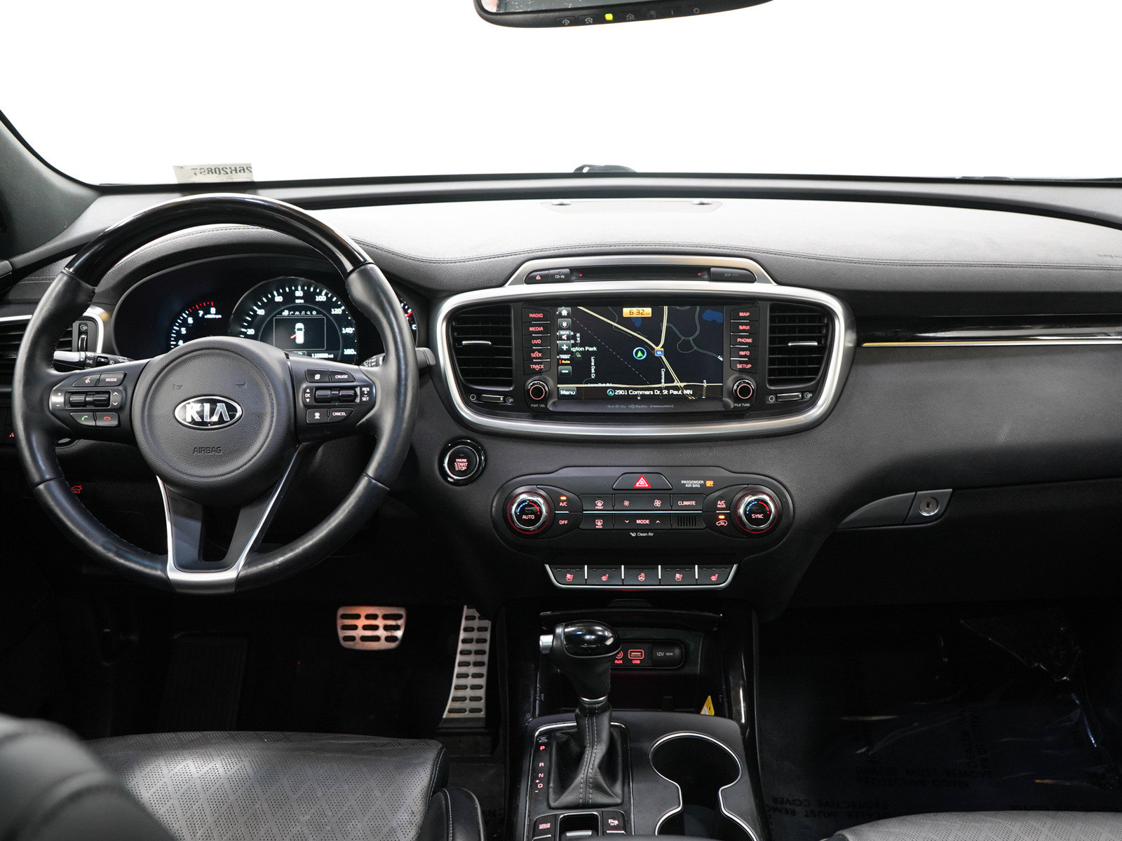 Used 2016 Kia Sorento SX w/ SXL Technology Package AWD/4WD image 17