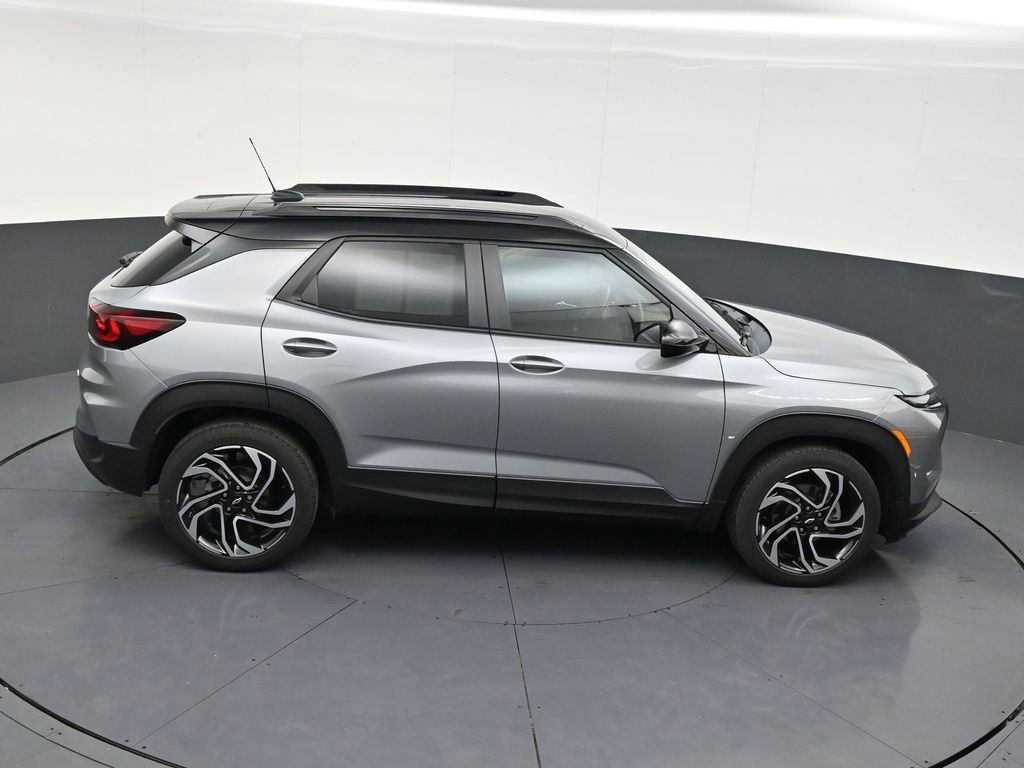 Used 2025 Chevrolet TrailBlazer RS FWD image 18