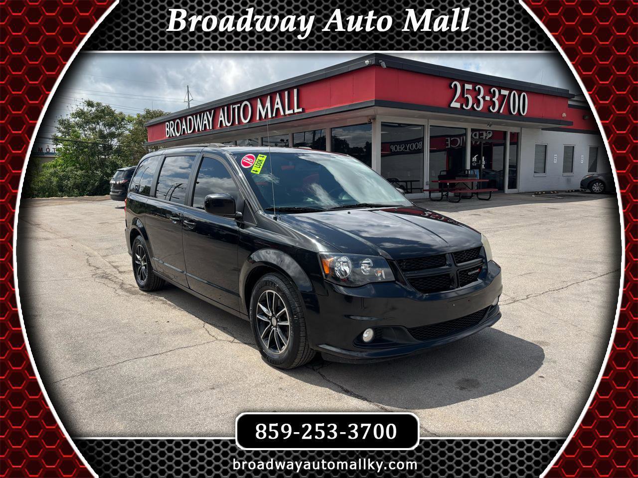 Used 2018 Dodge Grand Caravan GT FWD image 1