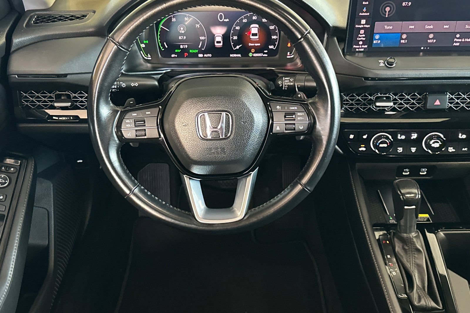 Used 2024 Honda Accord Touring image 11