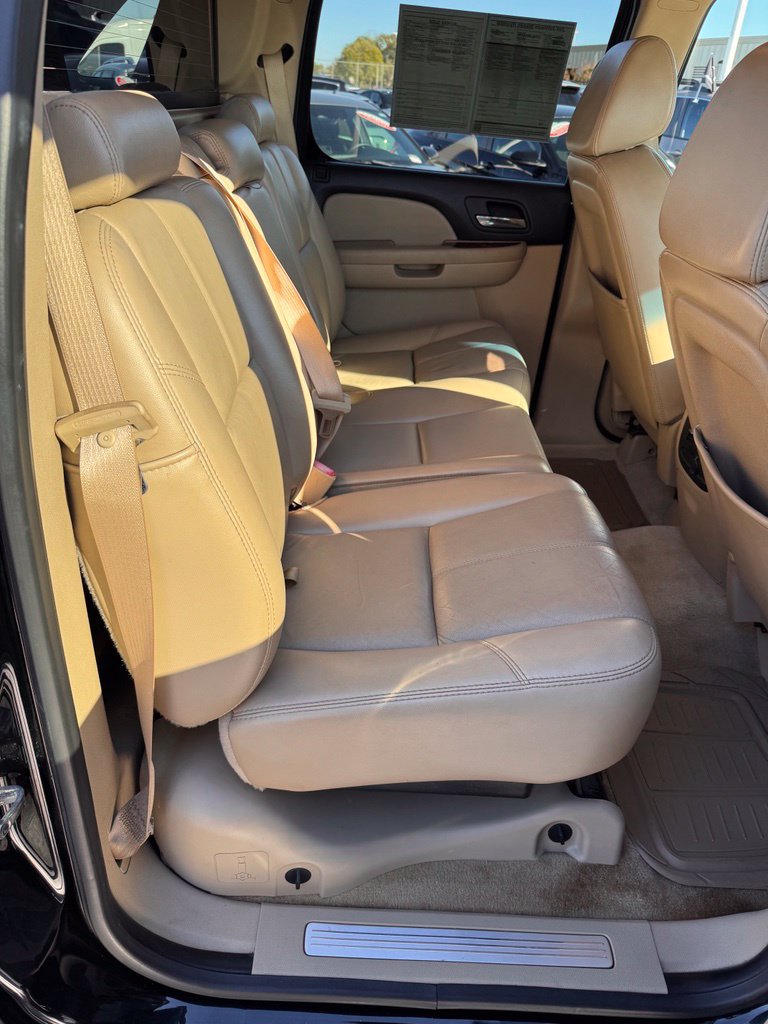 Used 2008 Chevrolet Avalanche LT w/ LT Preferred Equipment Group AWD/4WD image 17