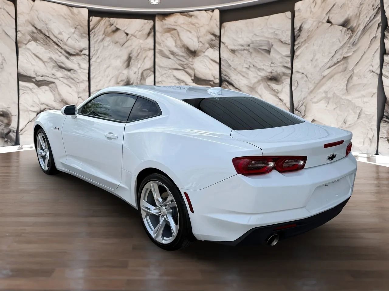 Used 2023 Chevrolet Camaro LT w/ Technology Package image 24