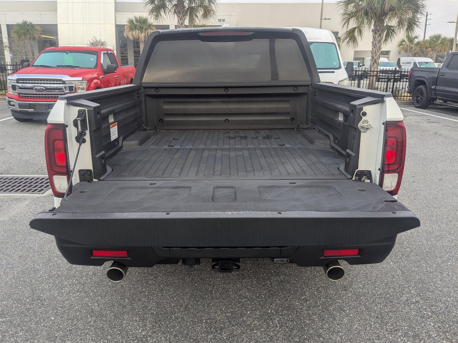 Used 2024 Honda Ridgeline Sport image 13