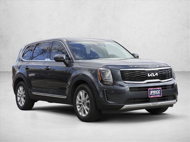 Used 2022 Kia Telluride LX image 3