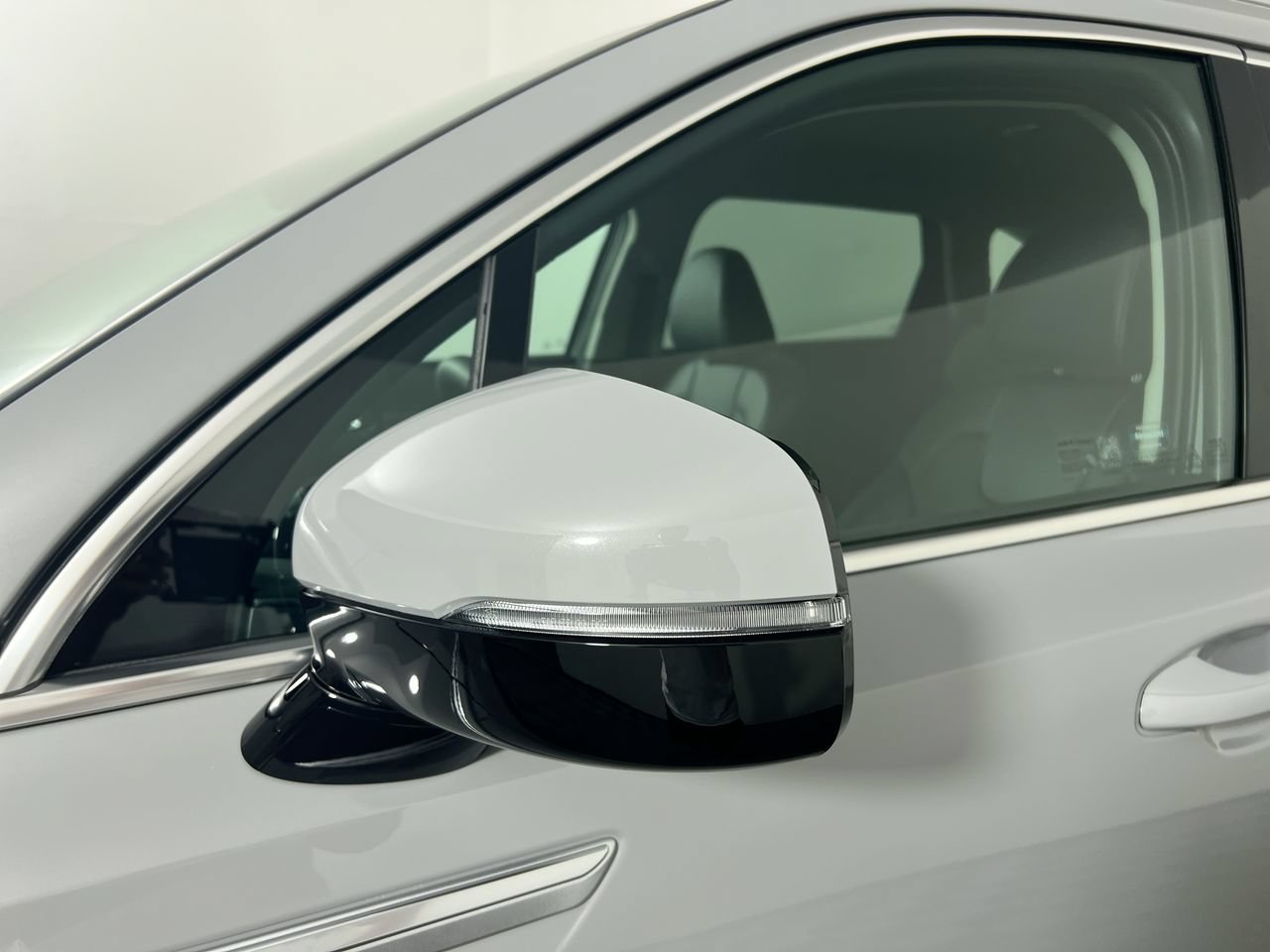 New 2026 Kia Sorento EX w/ EX Premium Package FWD image 12