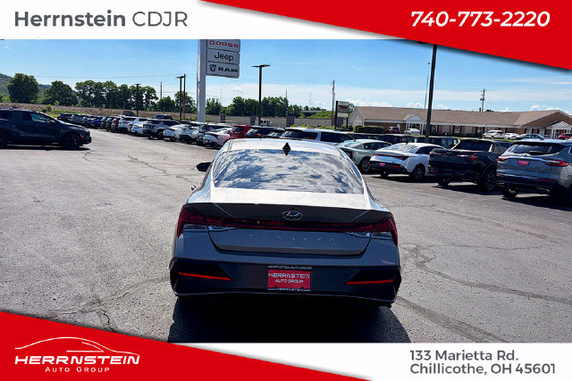 Used 2024 Hyundai Elantra SEL w/ Convenience Package FWD image 28