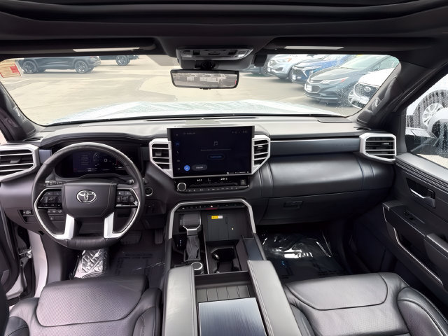 Used 2023 Toyota Tundra Platinum AWD/4WD image 25
