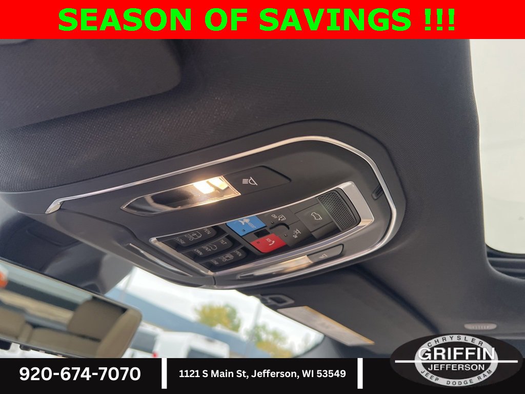 Used 2023 Jeep Grand Cherokee 4WD 4xe w/ Luxury Tech Group II image 29