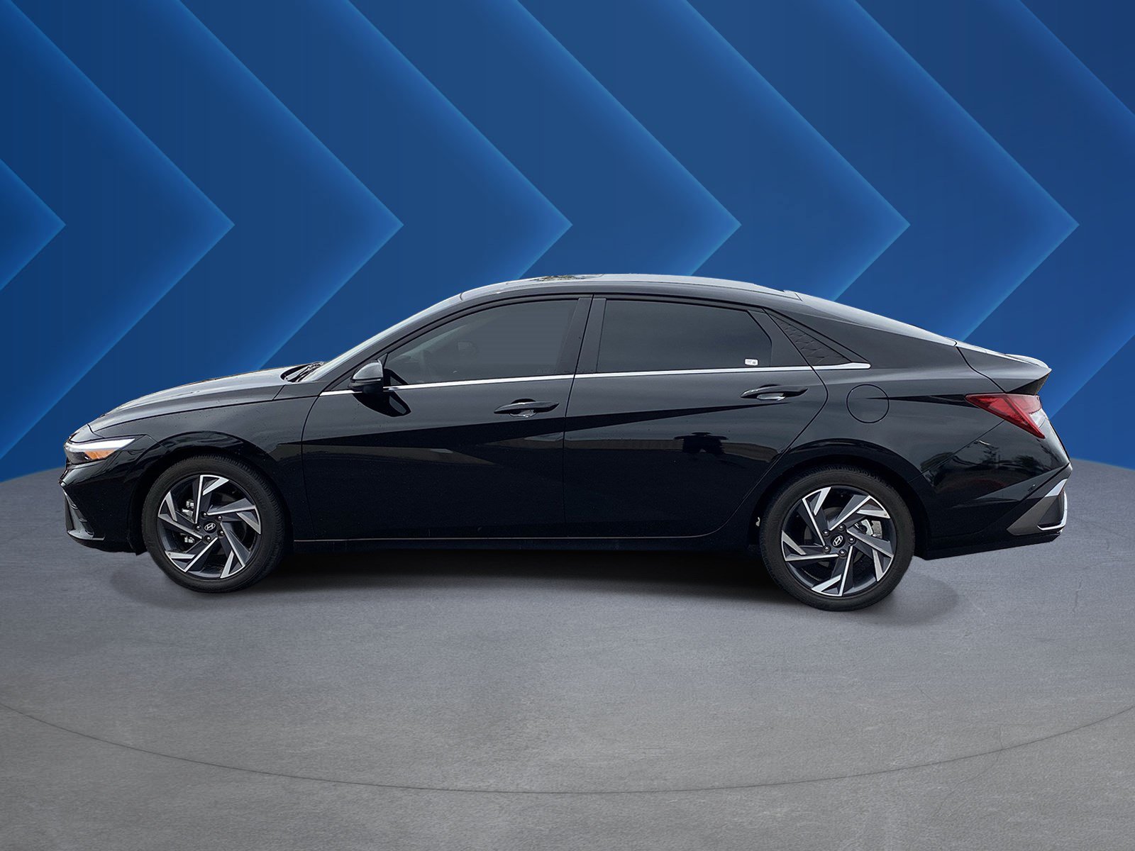 Certified 2024 Hyundai Elantra Limited FWD image 6