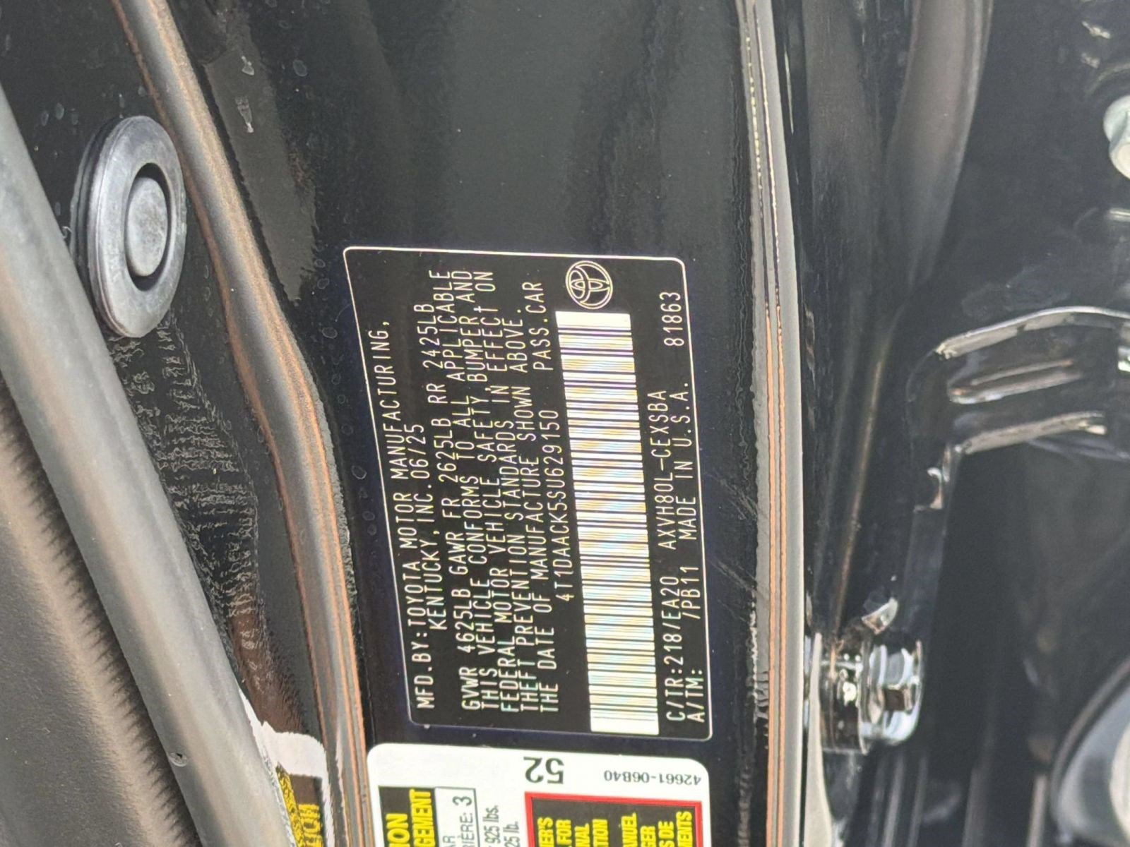 Used 2025 Toyota Camry SE FWD image 24