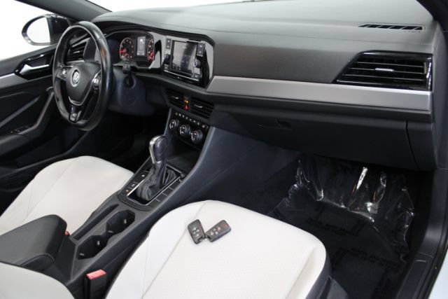 Used 2019 Volkswagen Jetta R-Line w/ R-Line Cold Weather Package FWD image 30
