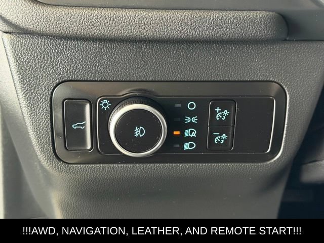 Used 2023 Ford Escape Platinum AWD/4WD image 25
