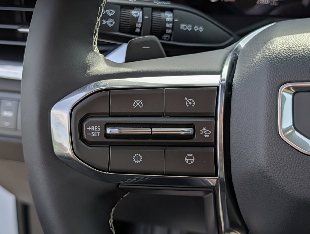 New 2027 GMC Acadia Denali Ultimate w/ LPO, Floor Liner Package AWD/4WD image 18