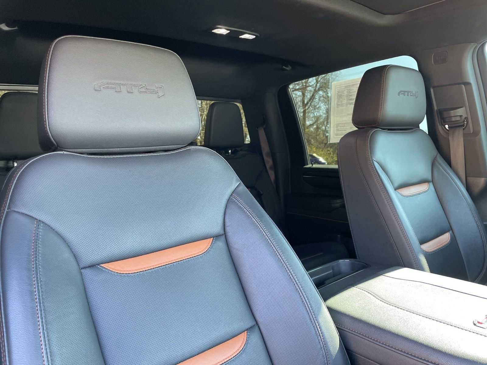 Used 2024 GMC Sierra 2500 AT4 w/ AT4 Premium Plus Package image 32